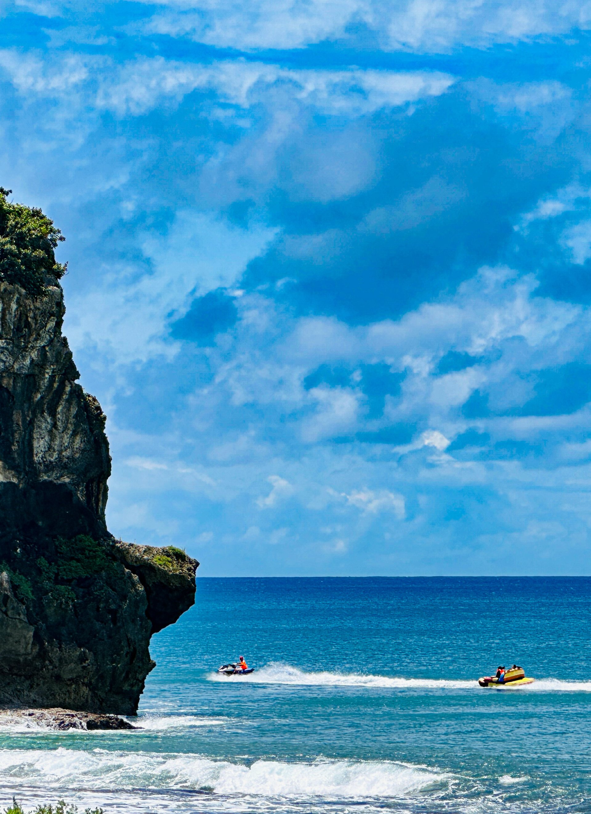 [船帆石即景] 余青馨 社會局