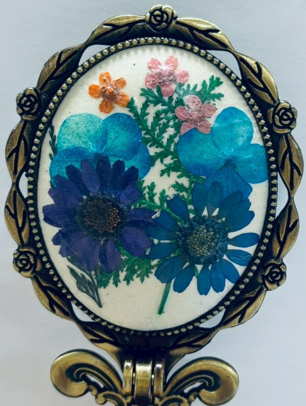 [押花摺鏡] 李心蕙 人事處