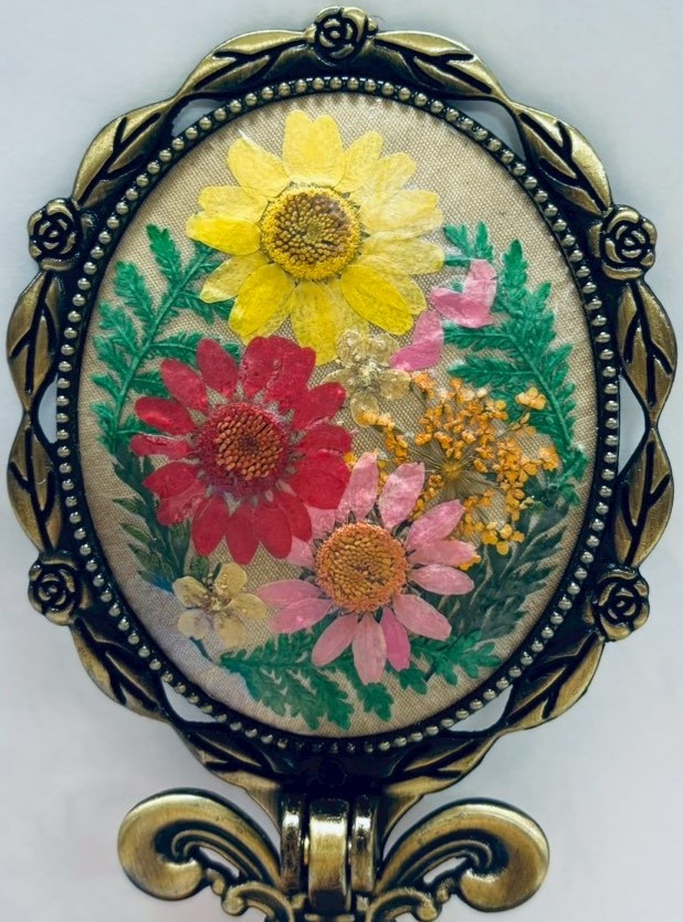 [押花摺鏡] 洪欣莉 人事處