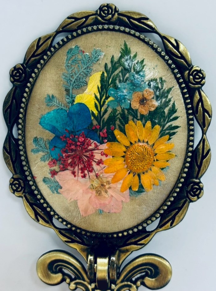 [押花摺鏡] 陳淑真 人事處