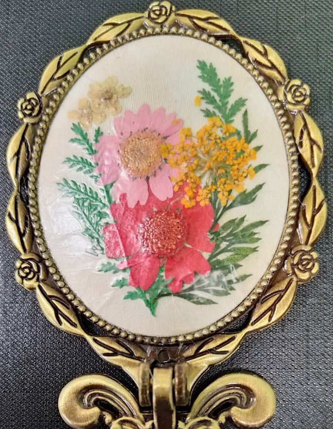 [押花摺鏡] 陳秀梅 玉井區公所